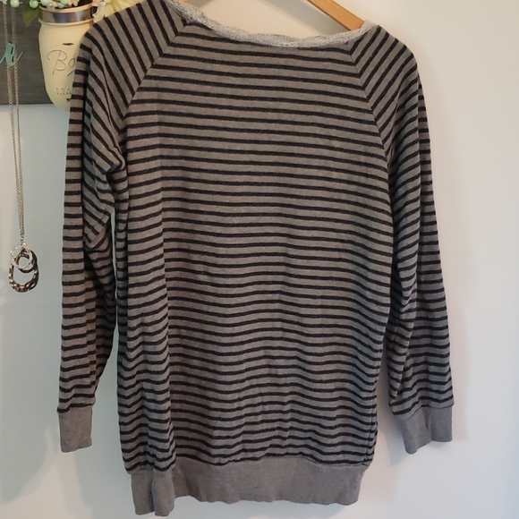 3/$15 Cozy off shoulder sweatshirt. Black and gr… - Picture 3 of 4